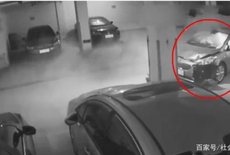 無人駕駛小轎車一頭沖進地下車庫，車主否認喝酒